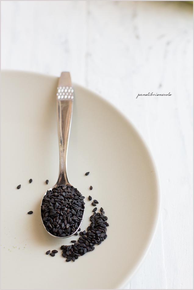 Sesamo nero: proprietà, utilizzi e ricette di questo superfood