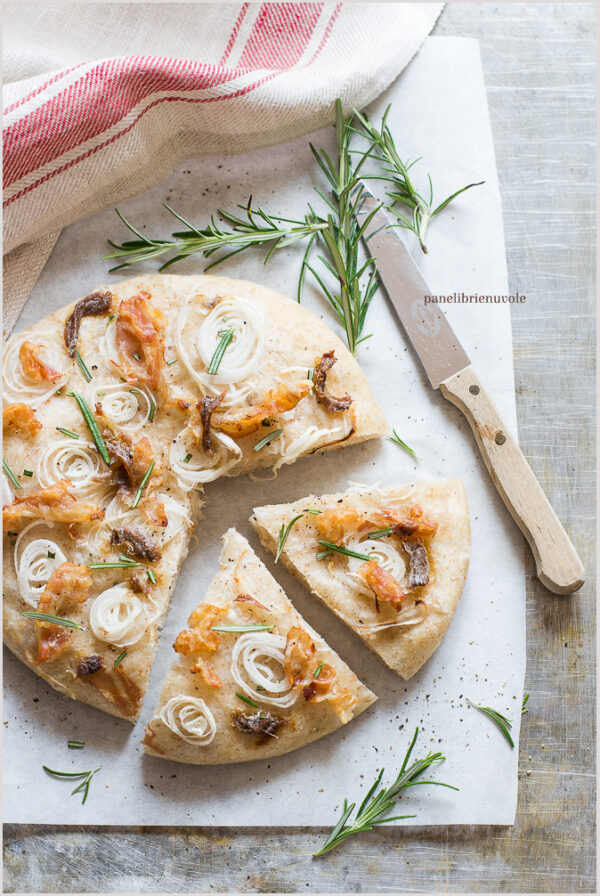 Focaccia Semi Integrale Con Crescenza E Fiori Di Zucca