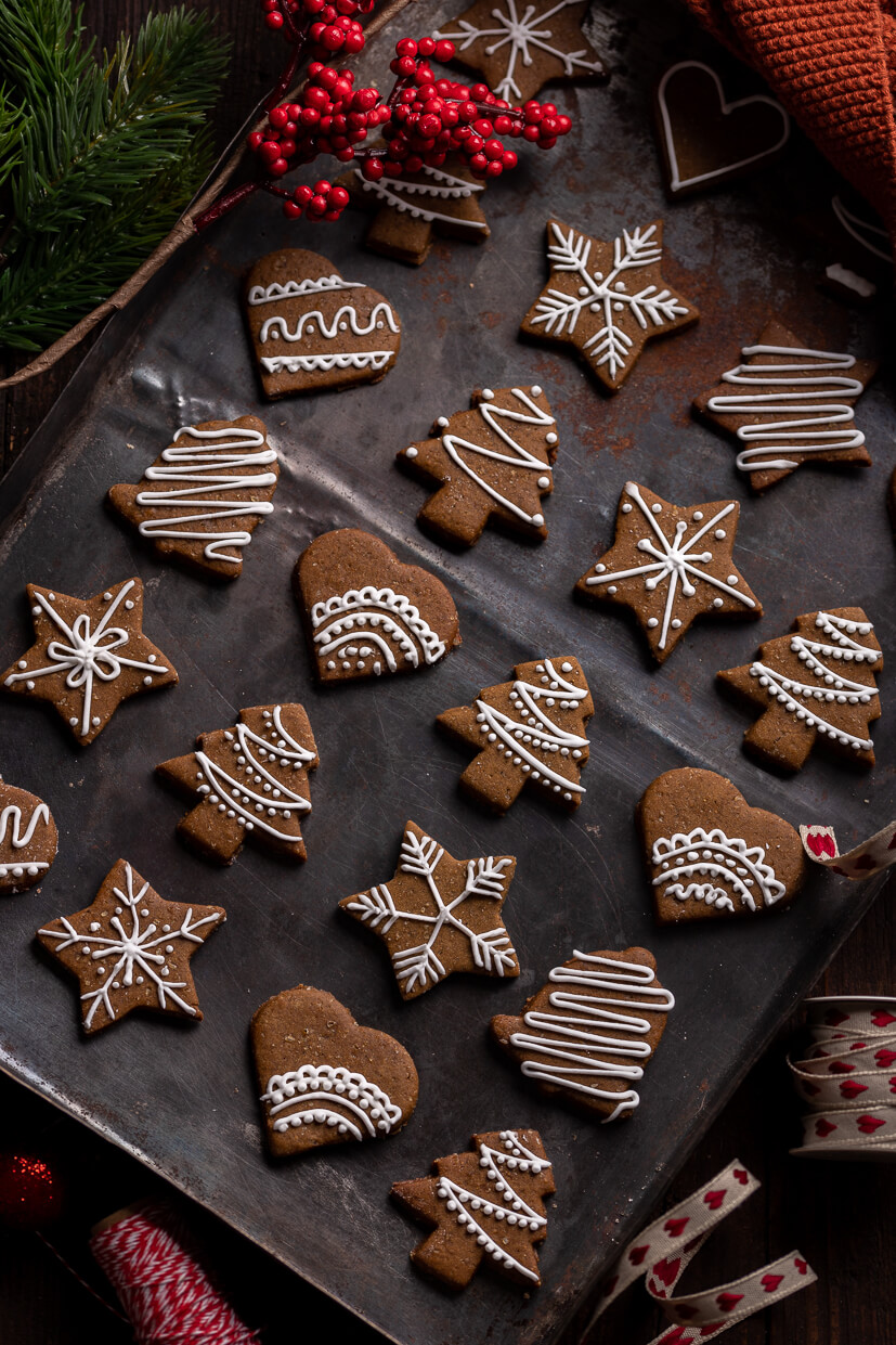 gingerbread cookies o biscotti di pan di zenzero